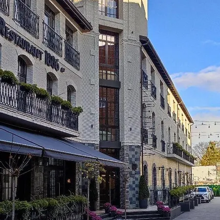 Victoria Deluxe Hotel Czernowitz Exterior foto